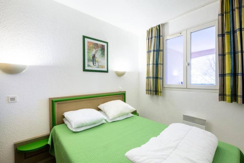 Bel Appartement Vue Sur Piscine 1 Chambre Fermee Et 1 Espace Cabine Saint-Raphaël Екстериор снимка